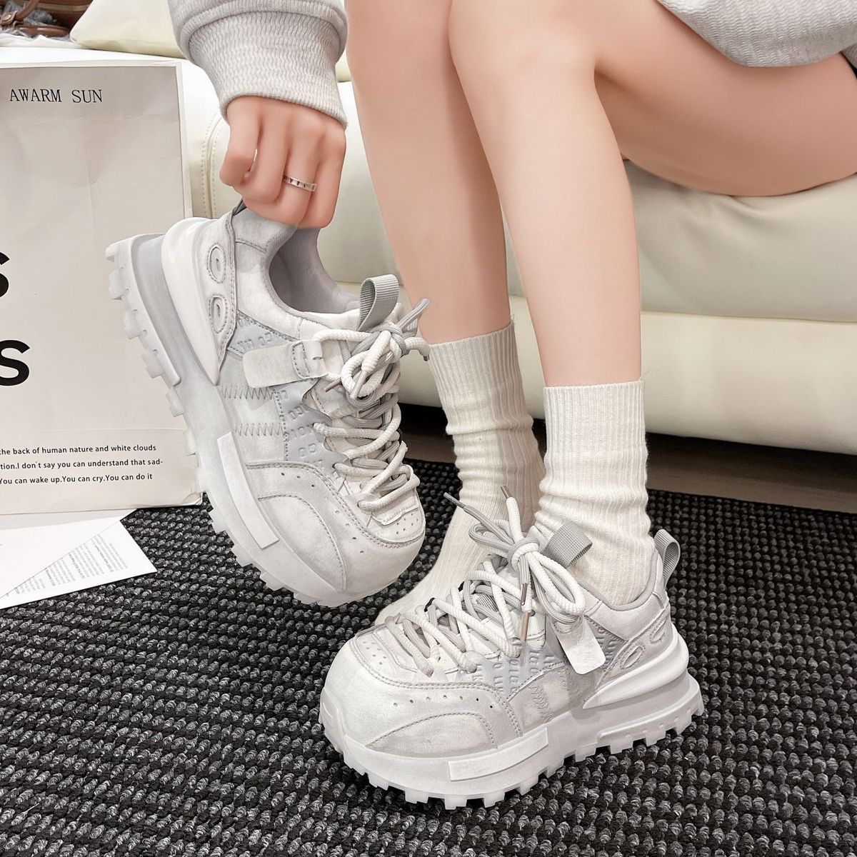 Autumn Vintage Chunky Sneakers - огляд і ціна Sewing Latex