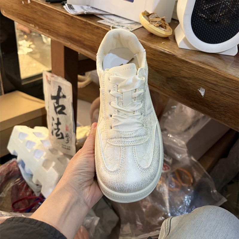 German Trainer Sneakers Women  - огляд і ціна Sewing Latex